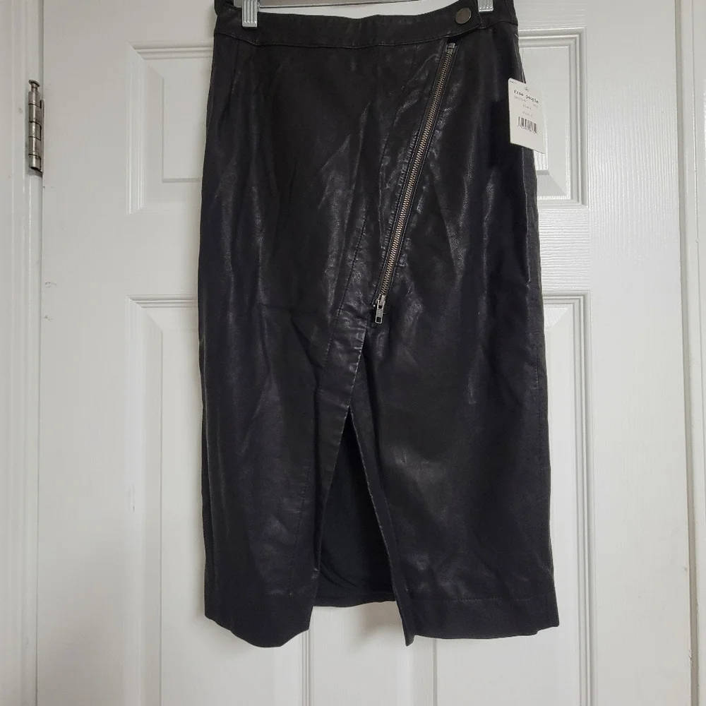 Free People NWT Wrapped Up Vegan Leather  Midi Skirt Size 0.